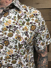 Load image into Gallery viewer, ROCK ROLL N SOUL- BROWN FLORAL
